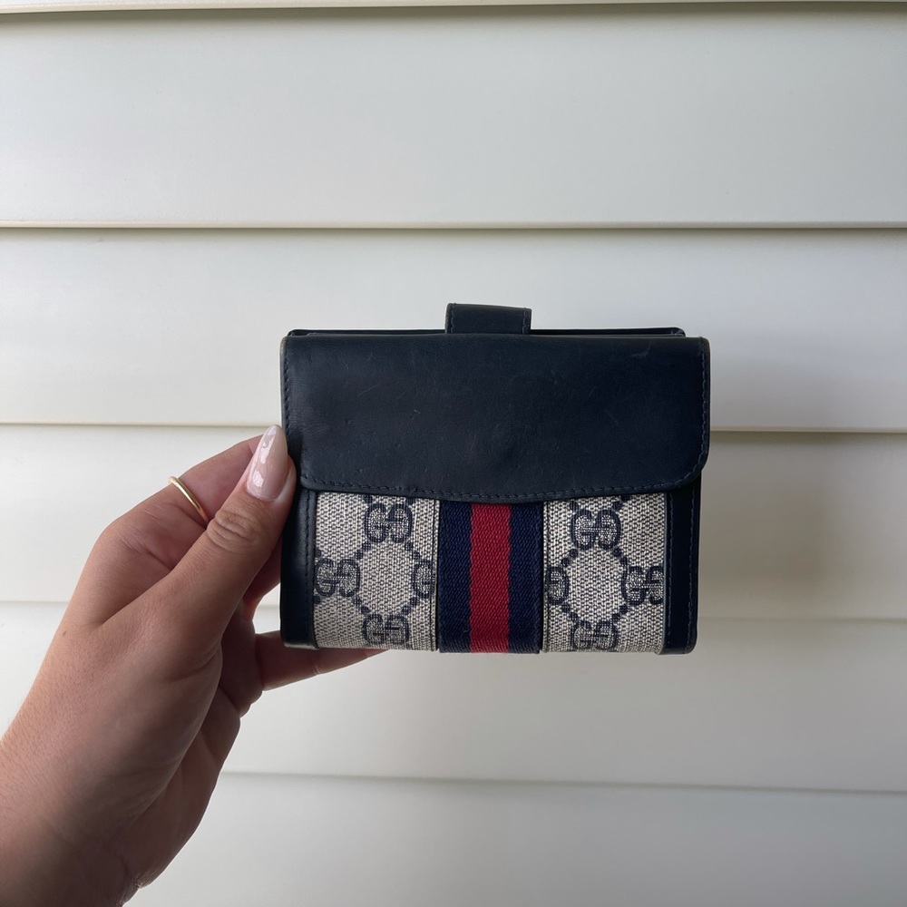 Gucci Navy, Red & Beige GG Canvas Bi-Fold Wallet - Picture 2 of 6